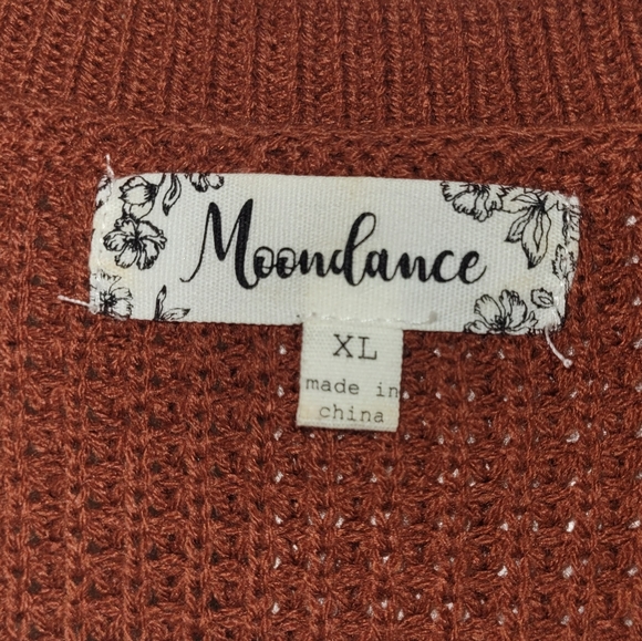Moondance sweater - Picture 2 of 2